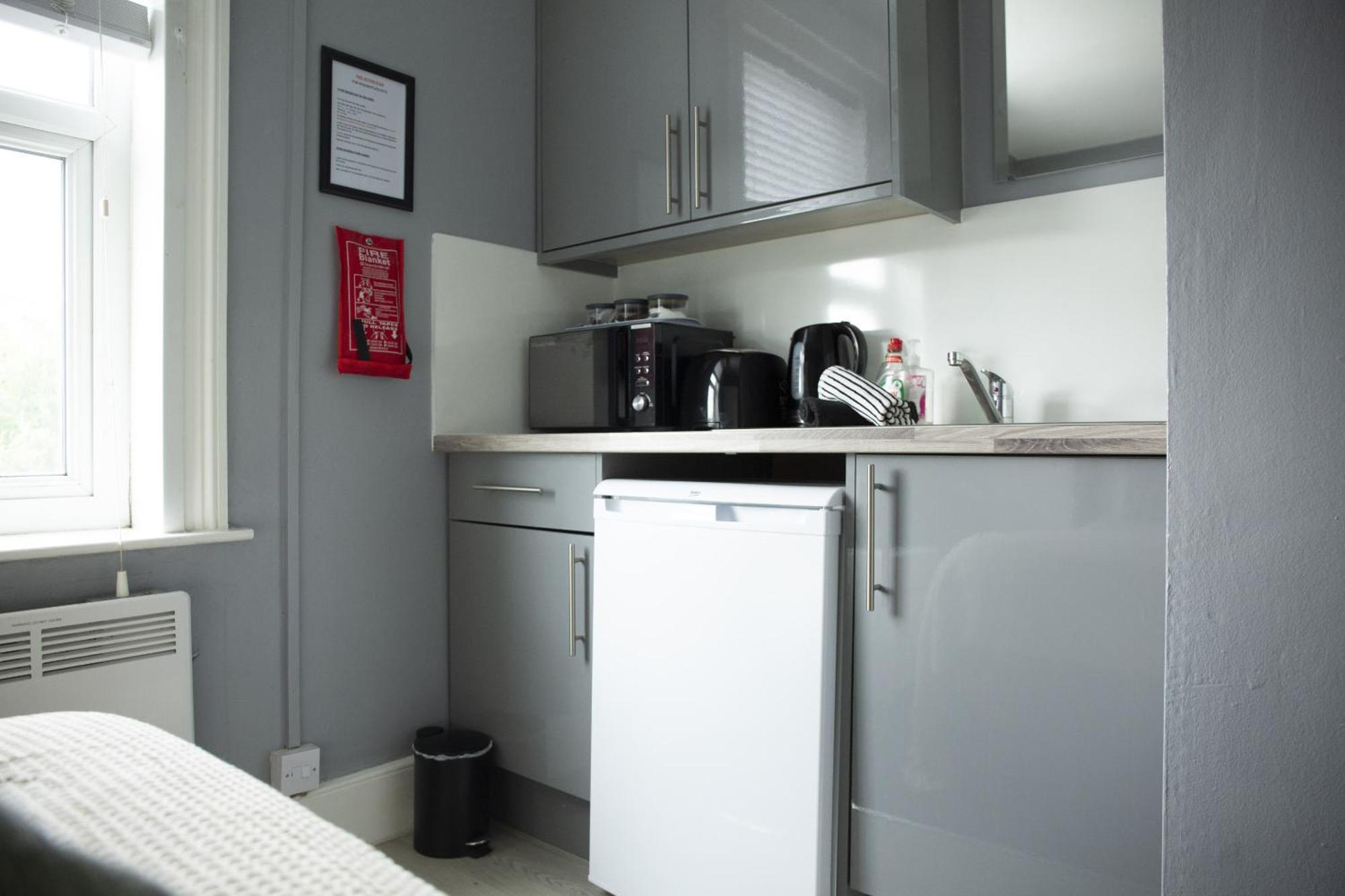 34 Evesham Road - Double Rooms Shottery 部屋 写真